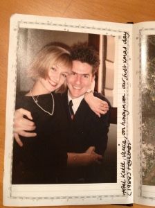 This is us 25 years ago; on honeymoon, on xmas day, in Venice. No wonder, we are smiling. 